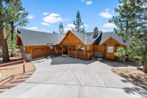 Kubo Del Sol - DREAM LOCATION WITH HOT TUB! Beautiful, light and bright log cabin!